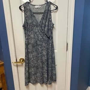 Elegance Women’s Animal Print Black White Crossbody A-Line Dress Size Small￼.